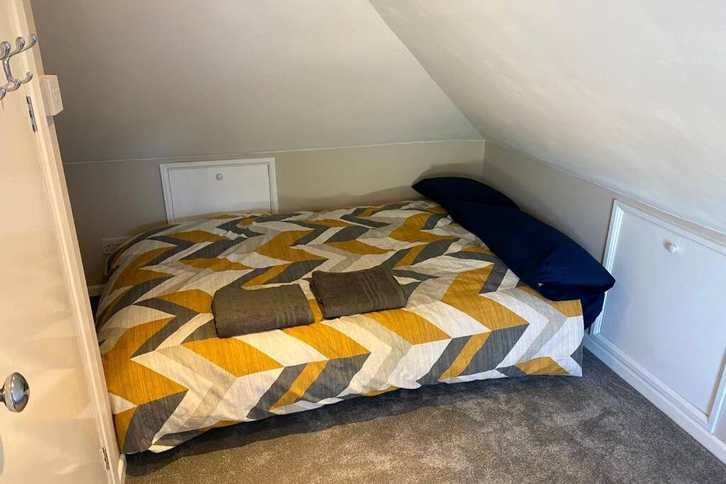 Spacious 2 Bed Apt Sleeps 4 Near Bournemouth Beach Luaran gambar