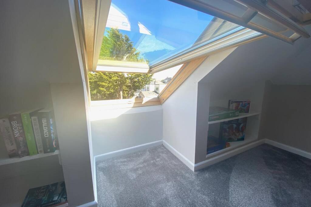 Spacious 2 Bed Apt Sleeps 4 Near Bournemouth Beach Luaran gambar