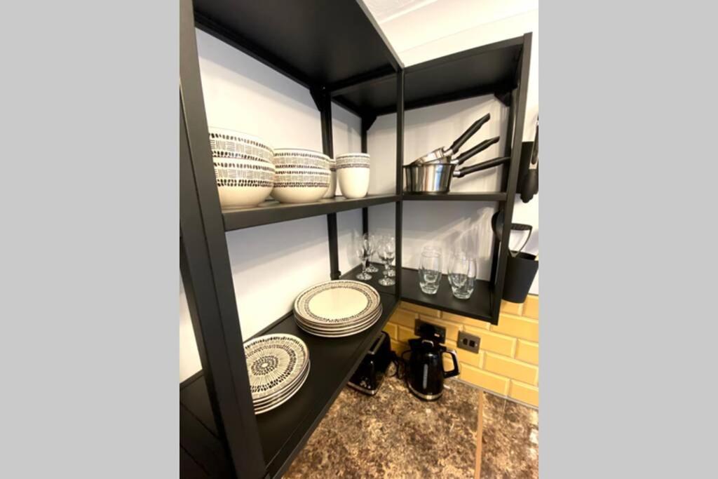 Spacious 2 Bed Apt Sleeps 4 Near Bournemouth Beach Luaran gambar