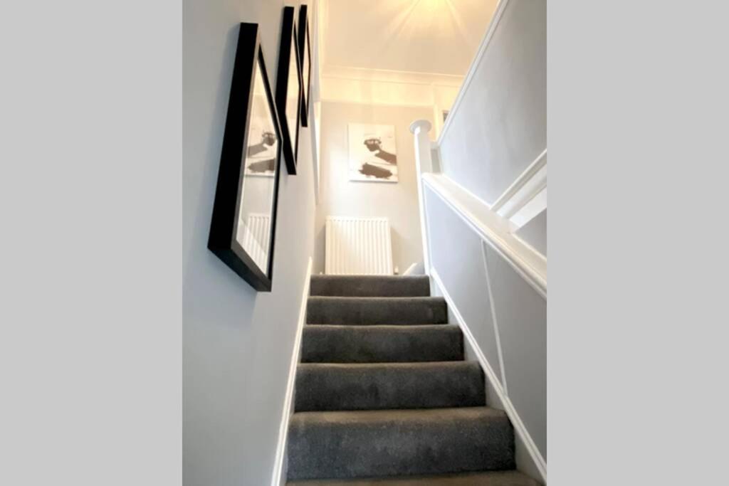Spacious 2 Bed Apt Sleeps 4 Near Bournemouth Beach Luaran gambar