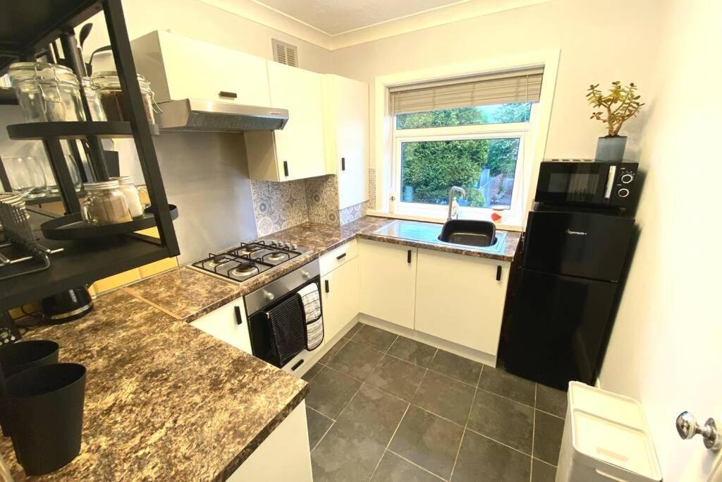Spacious 2 Bed Apt Sleeps 4 Near Bournemouth Beach Luaran gambar